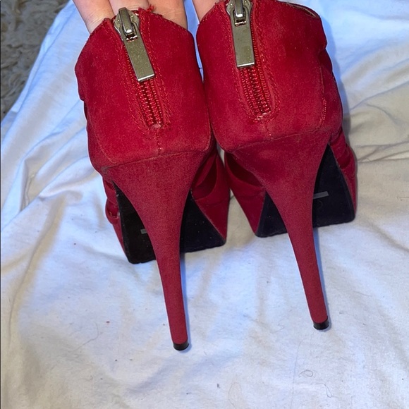 Bright Red Bold Red Heels ❣️ - Picture 5 of 5